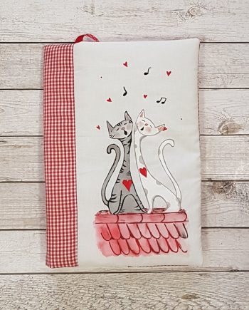 Рисувана подвързия за книга "Пеещите котета на покрива"