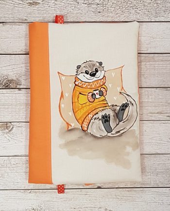 Рисувана подвързия за книга „Видра“
