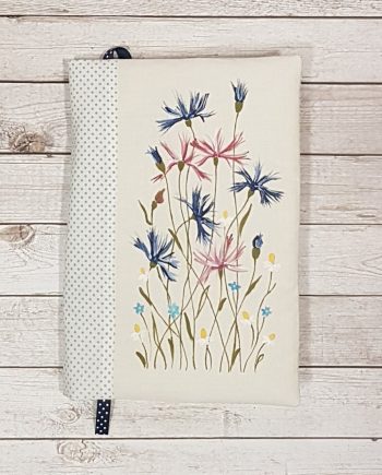 Рисувана подвързия за книга "Метличини"